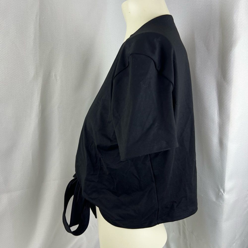 Victoria’s Secret Pink Ultimate Fitted Open Tie Waist Yoga Crop Top Black Medium - Picture 9 of 12